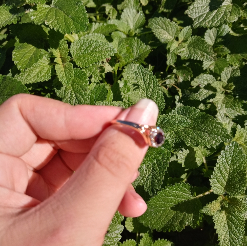 Ring - Picture 2 of 4